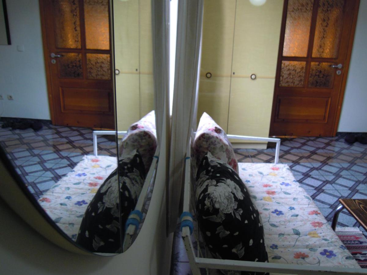 Angie'S Shared Villa Tam Tirana Exterior foto