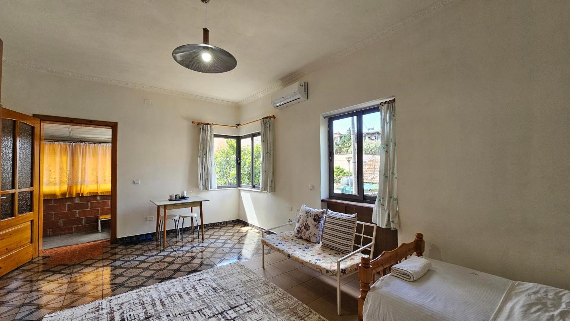 Angie'S Shared Villa Tam Tirana Exterior foto