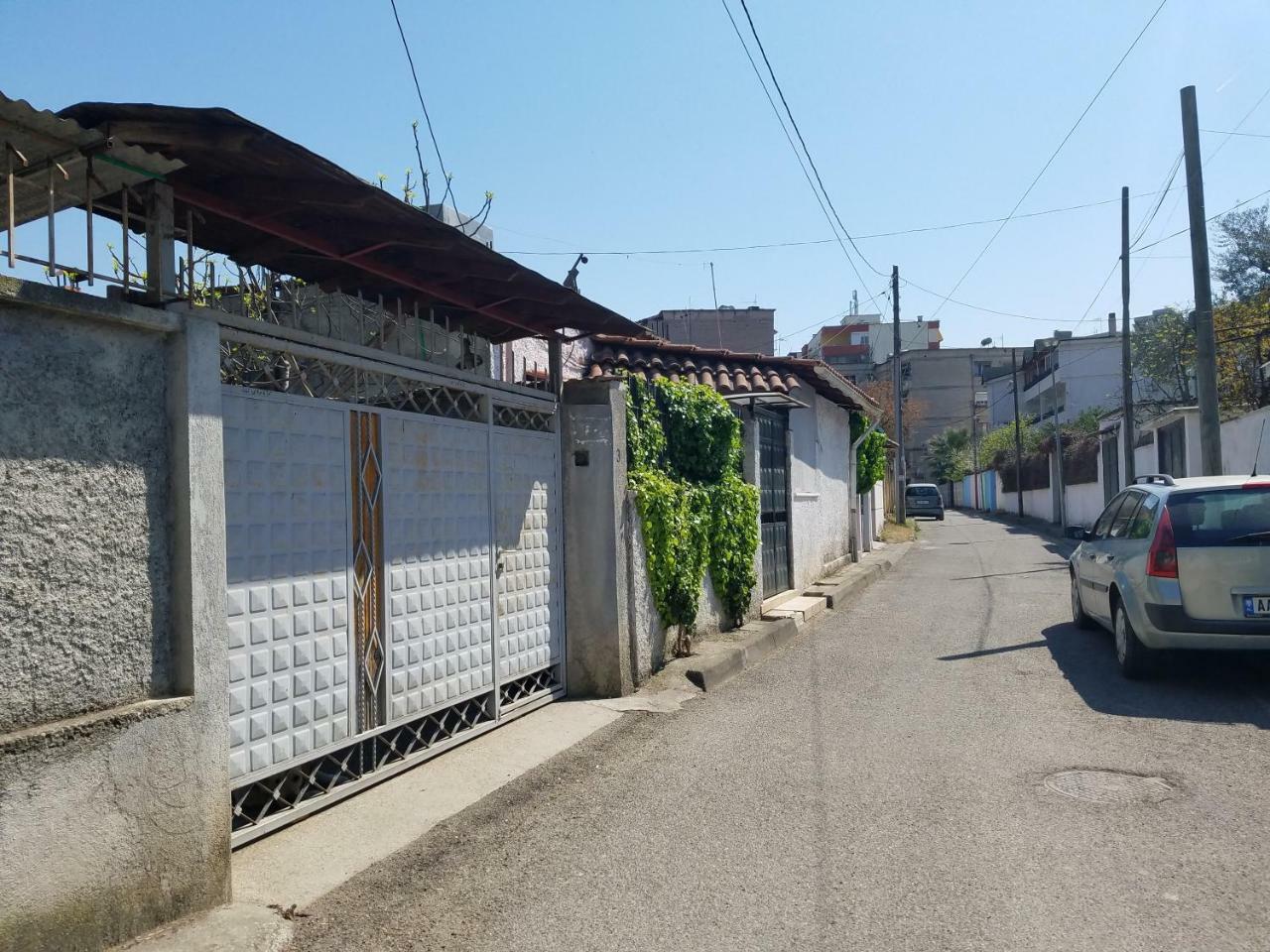 Angie'S Shared Villa Tam Tirana Exterior foto